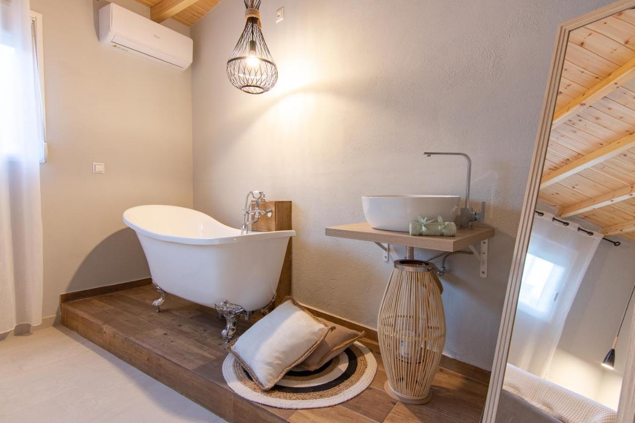 Georgianna'S Suite With Private Pool , 'Blank Suite' Charokopio Eksteriør bilde